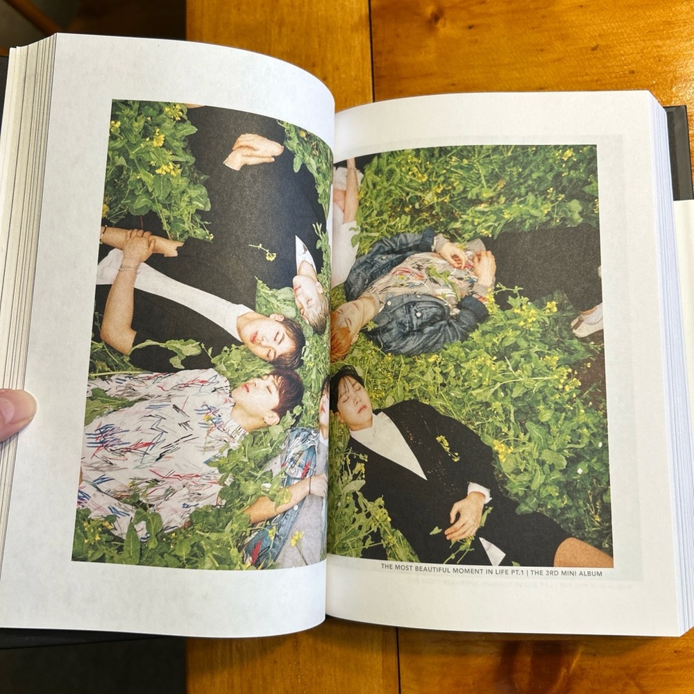 Beyond the Story : 10-Year Record of BTS by Myeongseok Kang and BTS (HC Book) - Picture 8 of 11